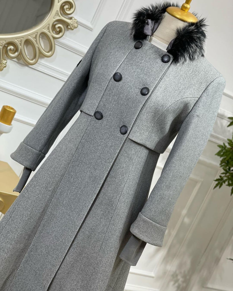 Elegant Coat - Fur - Long